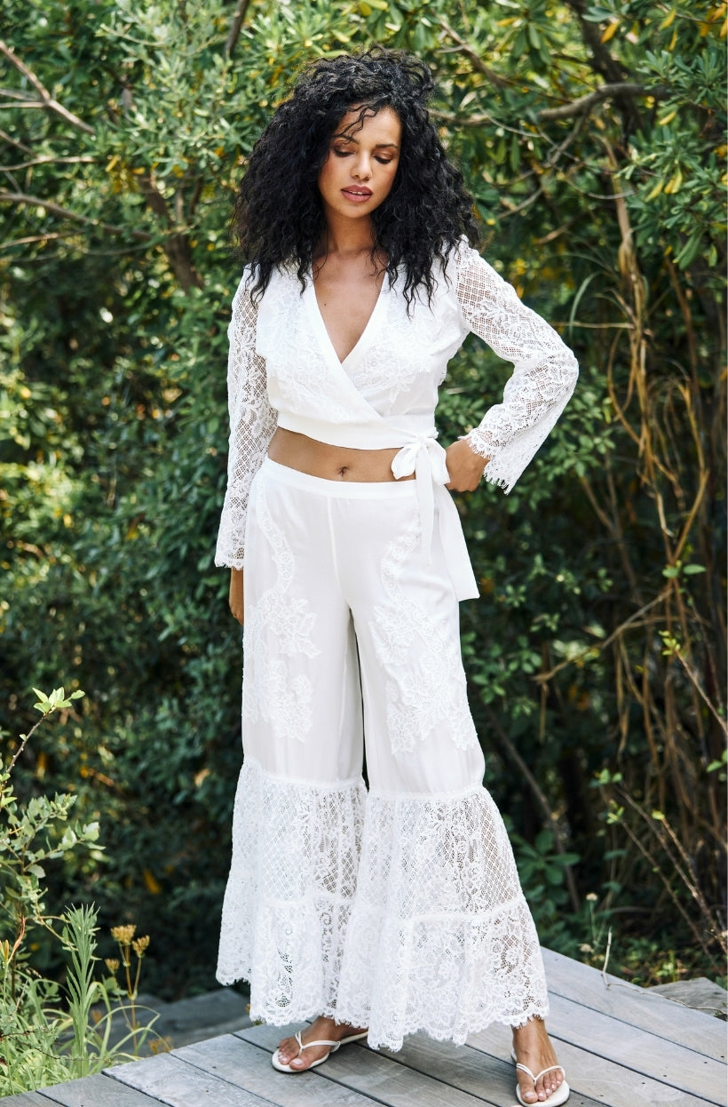 Naturel Short jacket in white silk and lace Marjolaine