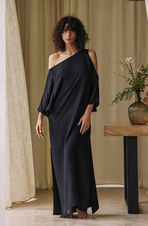 Long dress in black embossed silk - Marjolaine - 1