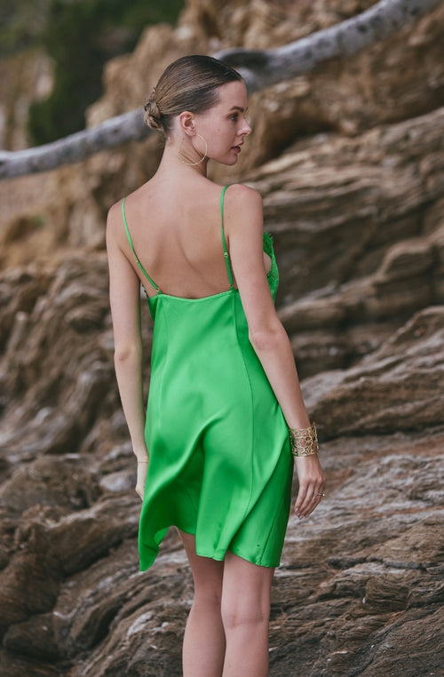 Apolline green silk nightie with neckline and slit adorned with lace - Marjolaine - 2