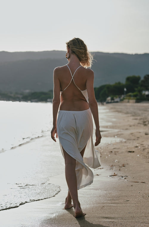 Angèle long open-back beach dress in white cotton fleece - Marjolaine - 2