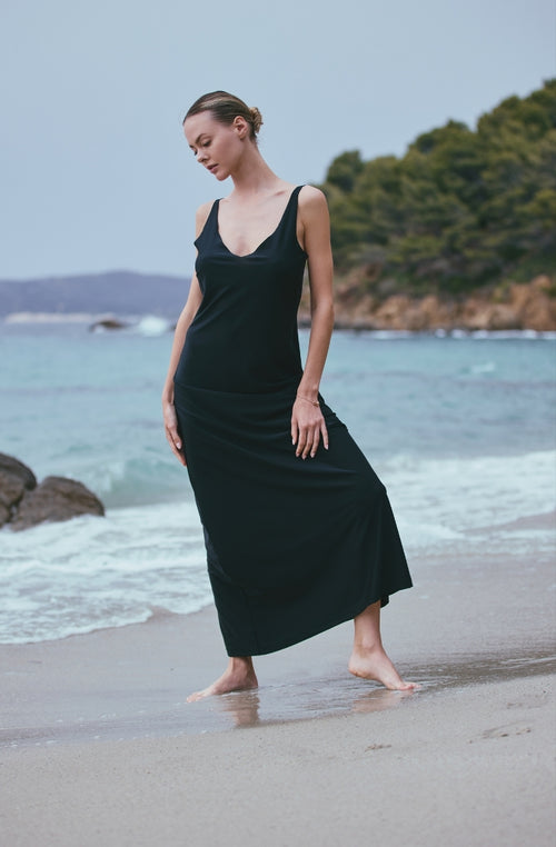 Long dress Angèle in black mesh - Marjolaine - 3