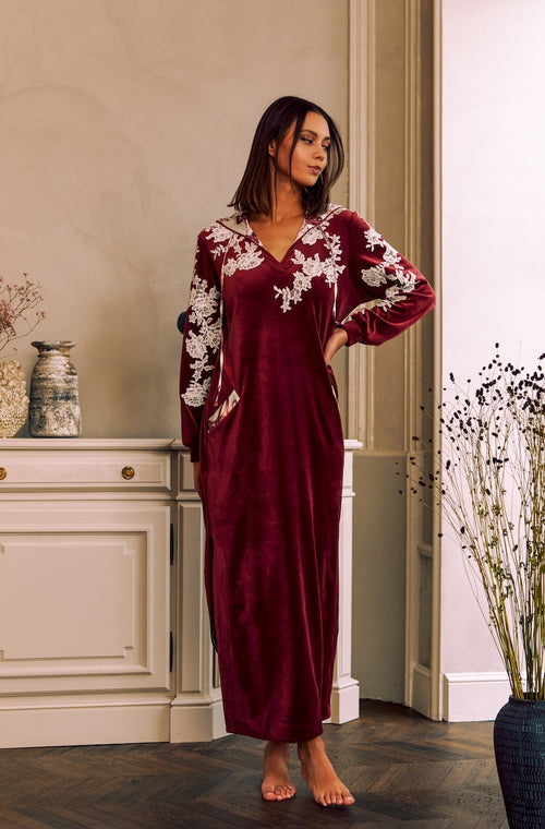 Long nightgown in velvet and lace - Marjolaine - 3