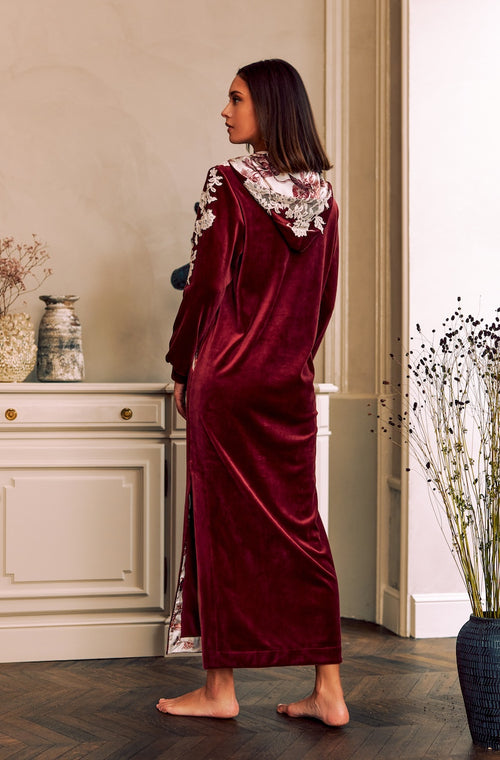 Long nightgown in velvet and lace - Marjolaine - 2