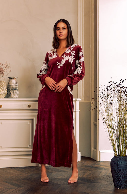 Long nightgown in velvet and lace - Marjolaine - 1