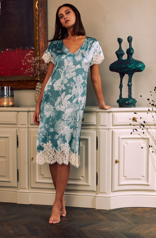 Silk and lace nightgown - Marjolaine - 1