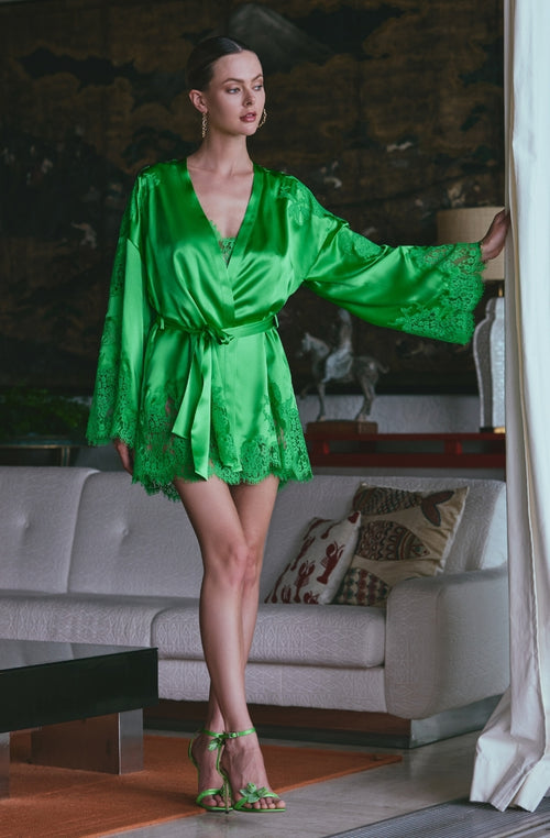 Short negligee Apolline in green silk adorned with lace - Marjolaine - 1