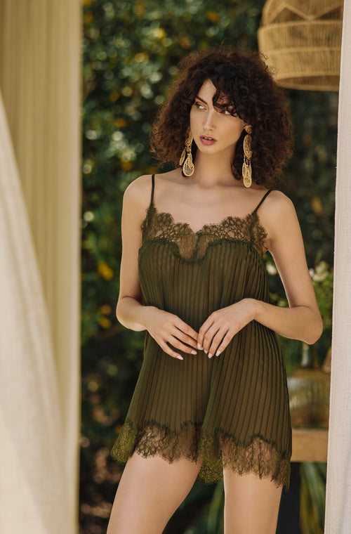 Pleated chiffon babydoll with green lace - Marjolaine - 3