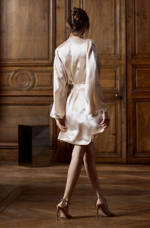 Short negligee in beige silk - Marjolaine - 2
