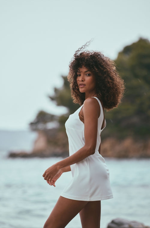 Short dress Angèle in white mesh - Marjolaine - 2