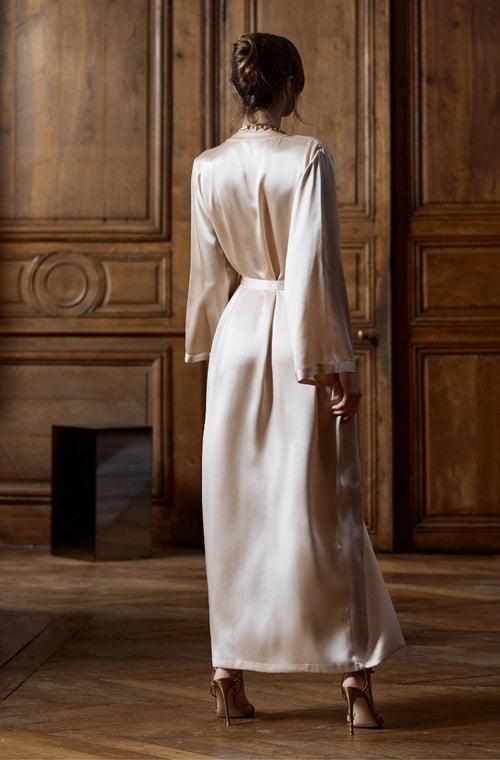 Long negligee in beige silk - Marjolaine - 2