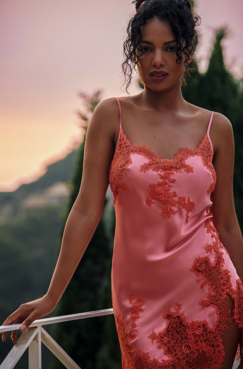 Pink slit nightie in silk and lace - Marjolaine - 2