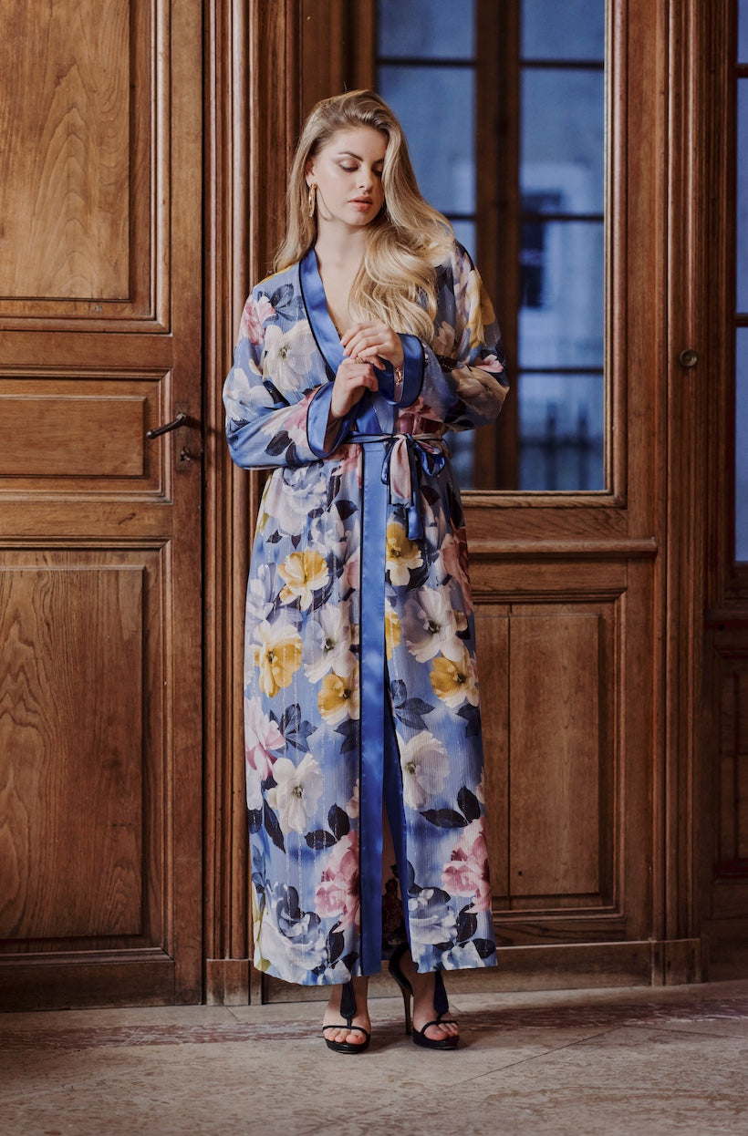 Imprime bleu Long bathrobe in silk chiffon lined with satin Marjolaine