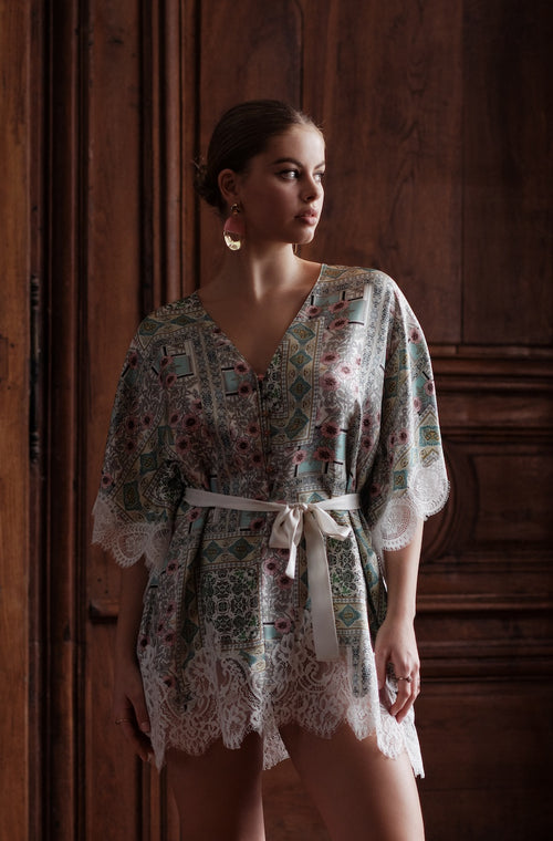 Kaftan-style nightshirt in silk and lace - Marjolaine - 3