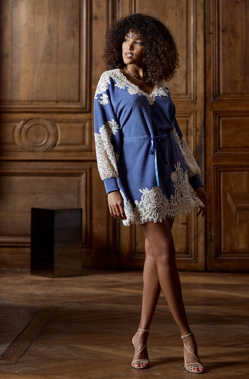 Nightshirt in blue cotton fleece and beige lace - Marjolaine - 3